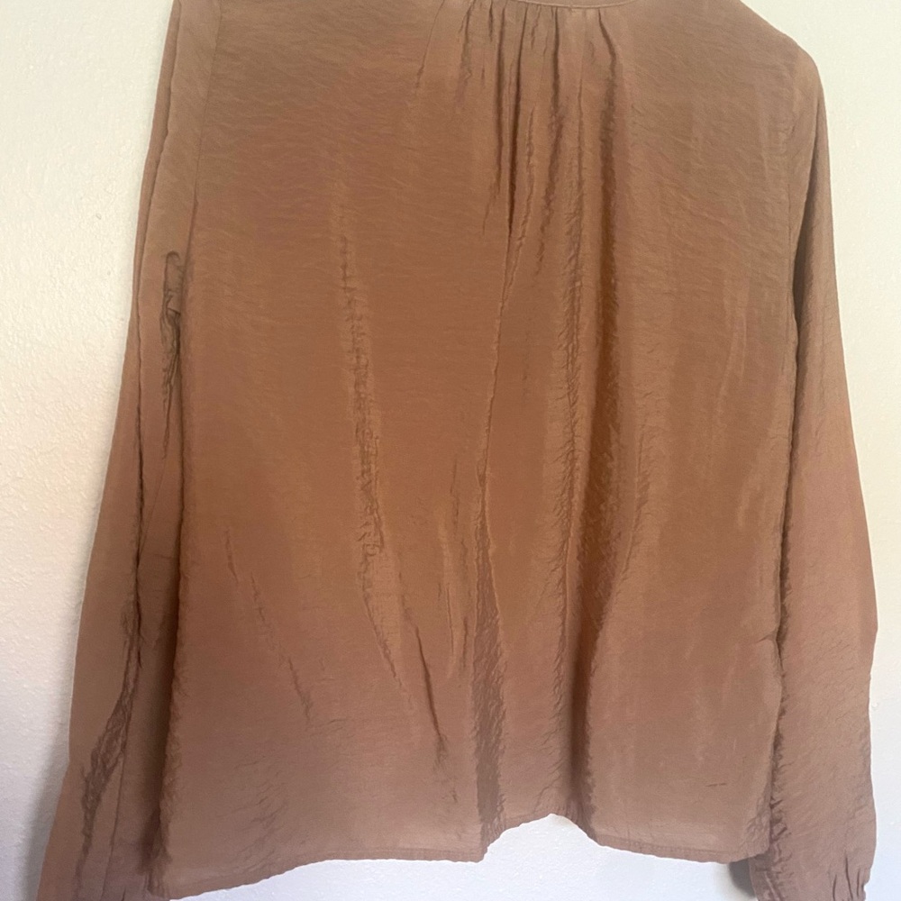 Tan or brown V-neck long-sleeve blouse from the brand Self Contrast - Picture 3 of 6